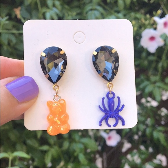 Black Diamond Crystal, Purple Spider +Orange Gummy Bear Halloween Drop Earrings - Picture 1 of 5